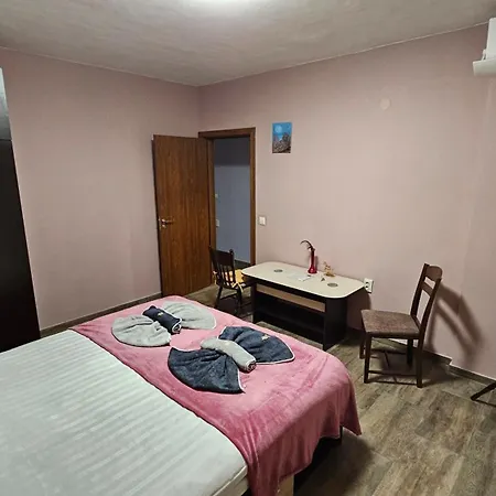 Daire Fully Equipped Bright Close To Transport *