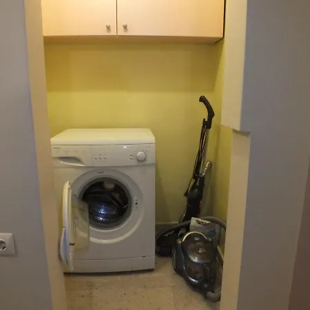 Fully Equipped Bright Close To Transport